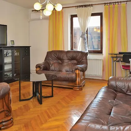 아파트 Two-bedroom In Divača